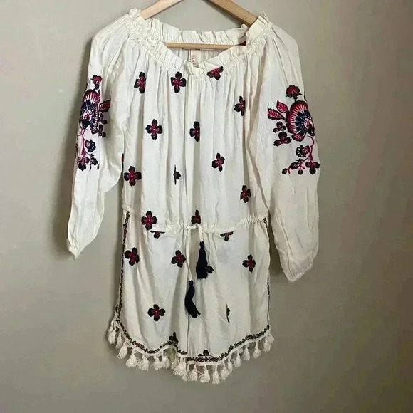 RAGA Tessi Embroidered Off-the-Shoulder Romper - Picture 2 of 14